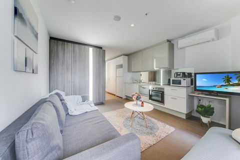 A Stylish & Cozy Studio Next To Southern Cross - Accommodation Gold Coast 1