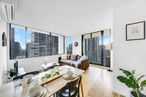 A Stylish 2BR CBD Apt With Beautiful City Views - Accommodation Gold Coast 0