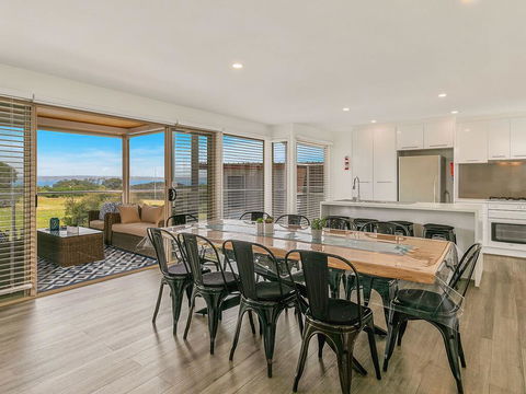 A Wave From It All - Accommodation Gold Coast 2
