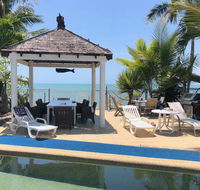 Absolute Beach Frontage Family Friendly Home away from home - 1 Gold Coast