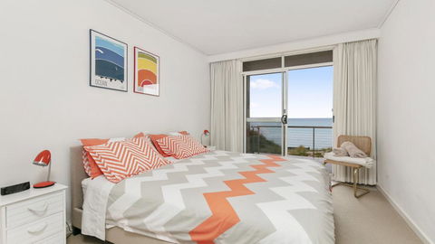 ABSOLUTE BEACHFRONT - FRANKSTON - Gold Coast 4U 3