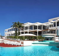 Absolute Beachfront Opal Cove Resort - Gold Coast 4U