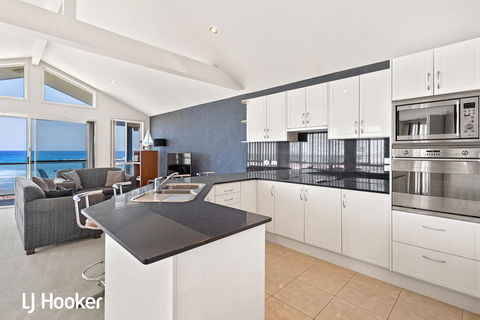 Absolute Waterfront @ Anna Bay - Accommodation Gold Coast 1