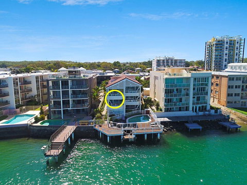Absolute Waterfront On The Pumicestone Passage - Accommodation Gold Coast 0