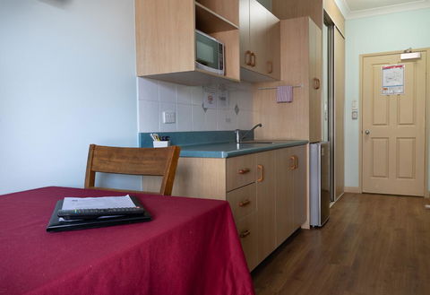 Accommodation On Denham - Gold Coast 4U 2