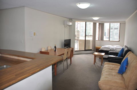 Accommodation Sydney - Kent Street - Gold Coast 4U 3