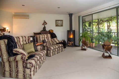 Acheron Acres Riverside - Accommodation Gold Coast 0