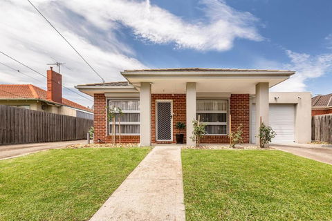 Discover Your Perfect Getaway In Laverton - Accommodation Gold Coast 1