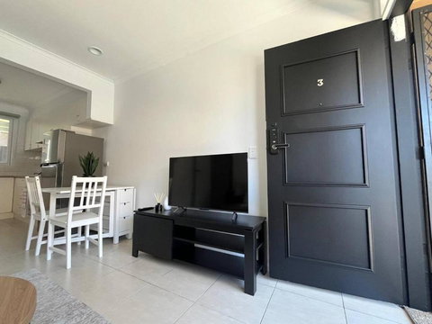 Double Up On Dalgety Brunswick - Accommodation Gold Coast 4