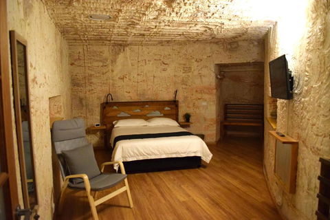 Dug Out B&B - Accommodation Gold Coast 1