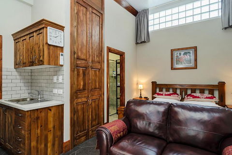 Eagle Foundry Bed & Breakfast - Accommodation Gold Coast 1