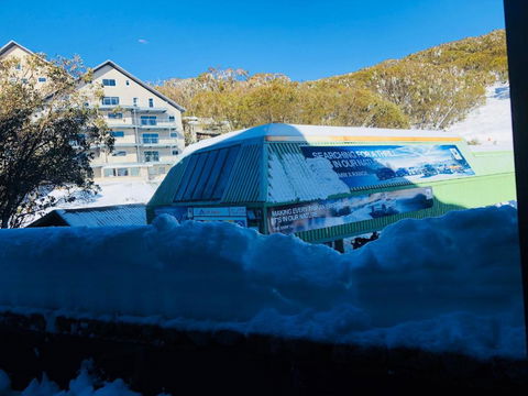 East 302 St Falls - Accommodation Gold Coast 3