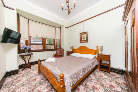 East Sydney Hotel - Accommodation Gold Coast 1