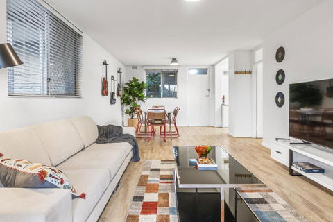 EAST4 - Vintage Vibes East Freo 2B 1BA - Accommodation Gold Coast 2