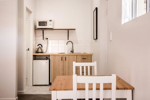 EM Apartments - Accommodation Gold Coast 4