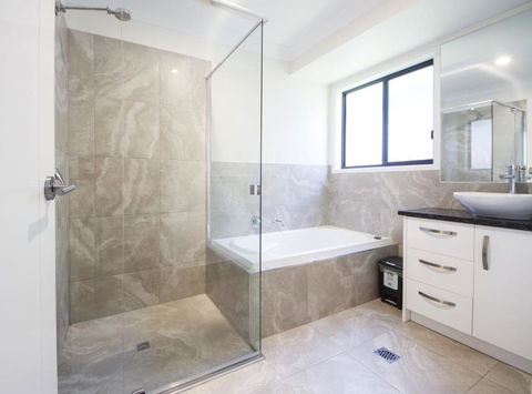 Executive Home Accommodation 34 - Gold Coast 4U 4
