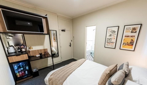 Eyre Hotel - Accommodation Gold Coast 2