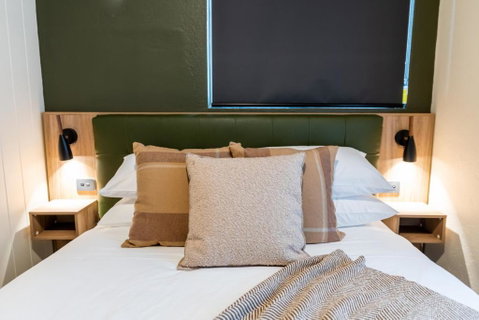 Eyre Hotel - Accommodation Gold Coast 1