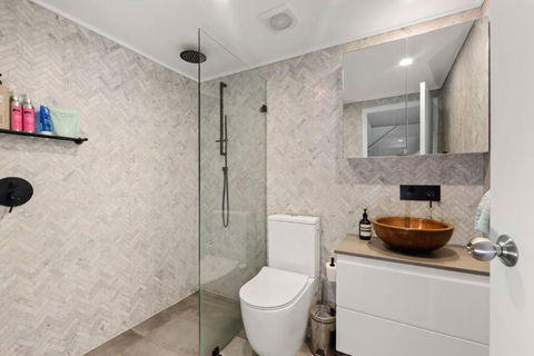 Fab Penthouse Near Bondi / Bronte, Shops & Bars - Accommodation Gold Coast 3