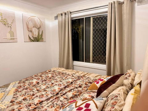 Fairy Land In Central Coast W Jacuzzi Round Pool Table Slide Bunk Bed - Accommodation Gold Coast 1