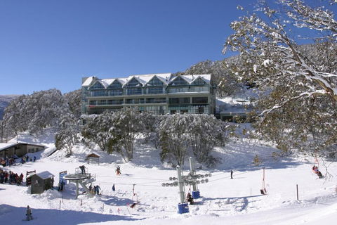 Falls Creek Country Club - Accommodation Gold Coast 0