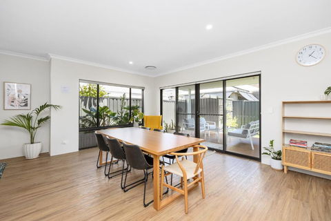 Family Friendly Close 2 Airport, Optus, Crown & City - Gold Coast 4U 4