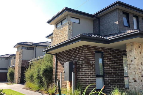 Family Oasis Walking Distance To Chadstone SC - Gold Coast 4U 2