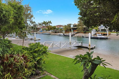 Fantastic Buddina Duplex - Accommodation Gold Coast 0