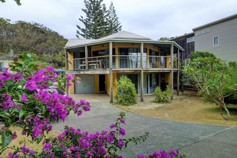 Far Shore - Accommodation Gold Coast 0