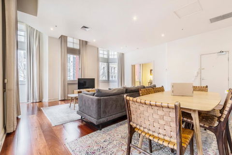 Fabulous Collins Street Luxury 2 BR Apartment - Accommodation Gold Coast 1