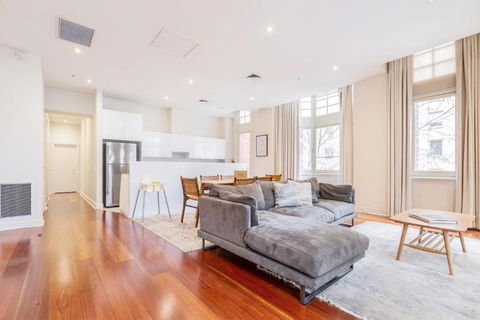Fabulous Collins Street Luxury 2 BR Apartment - Accommodation Gold Coast 4