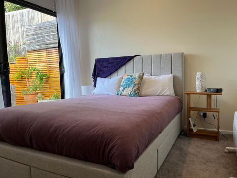 Fabulous, New, Well Appointed Beach House - Accommodation Gold Coast 4