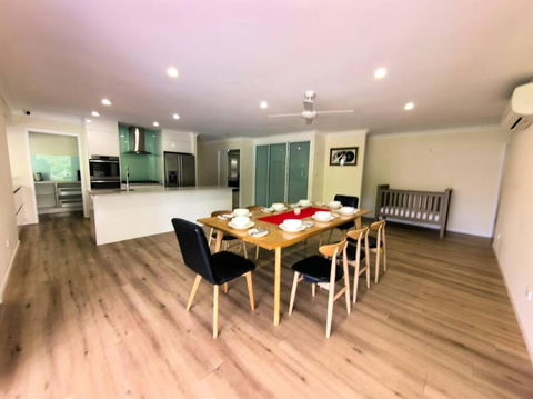 Gardens By The Bay - Acreage Living & EV Charging - Gold Coast 4U 2