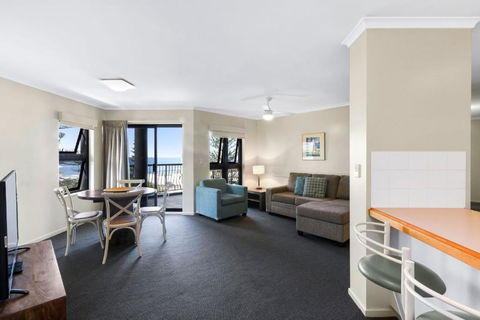 Gena Apartments Unit 15 Kings Beach QLD - Accommodation Gold Coast 4