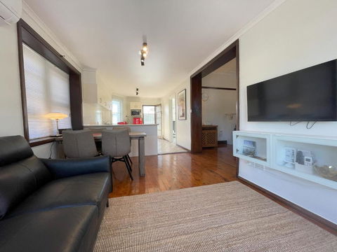 Globe Apartments - Accommodation Gold Coast 3