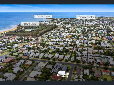 Gogoll Central Beach House 2a - Accommodation Gold Coast 1