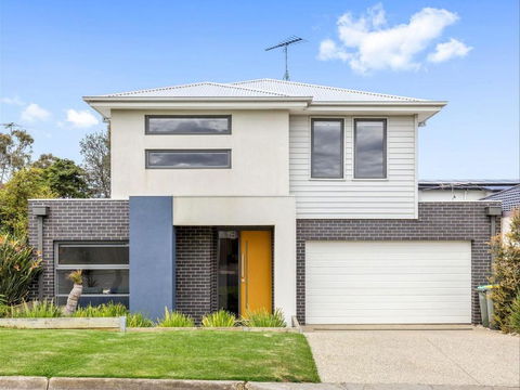 Gogoll Central Beach House 2a - Accommodation Gold Coast 0