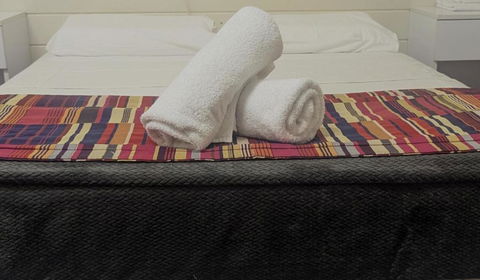 GRAND CENTRAL HOTEL PROSERPINE - Gold Coast 4U 1