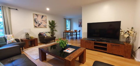 Grey Gum Getaway - Accommodation Gold Coast 0