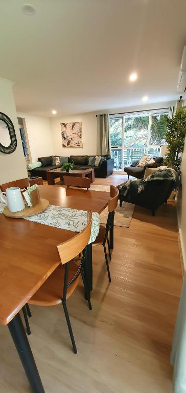 Grey Gum Getaway - Accommodation Gold Coast 2