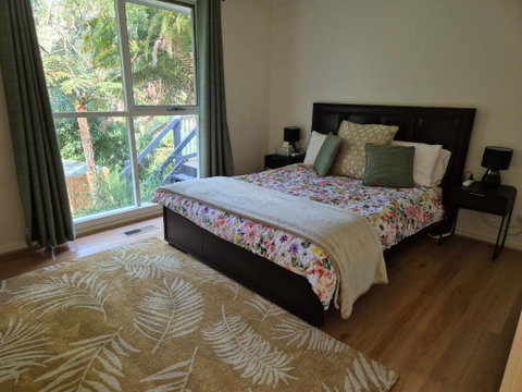 Grey Gum Getaway - Accommodation Gold Coast 1