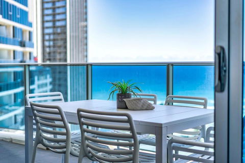 H-Residences - Gclr - Accommodation Gold Coast 3
