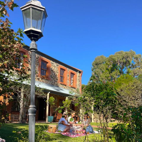 Hahndorf Luxury Retreat 5 Bedrooms For 12 Guests - Gold Coast 4U 2