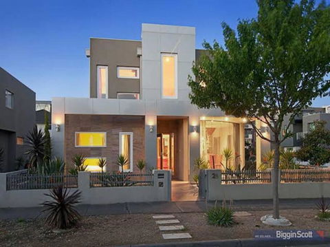 Happy House - Accommodation Gold Coast 0