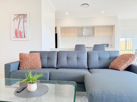 Harmony Heights 4 Beds Villa At Rochedale - Accommodation Gold Coast 3