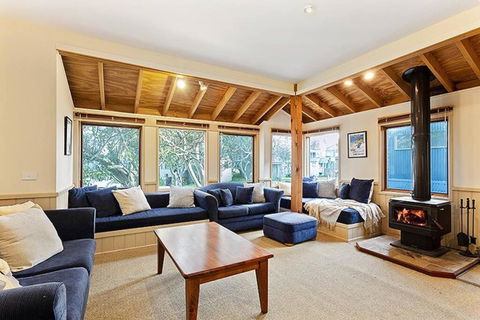 HAY SHED Chalet, Alpine-getaways - Accommodation Gold Coast 2