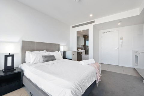 Hearty Milton Apartments - Gold Coast 4U 2