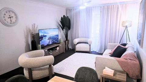 Hidden Gem - Gold Coast 4U 1