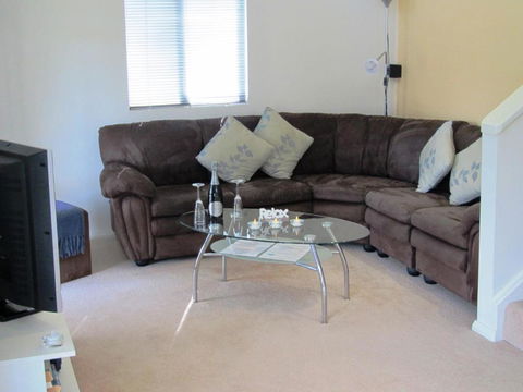 Hidden Grove Retreat - Accommodation Gold Coast 2