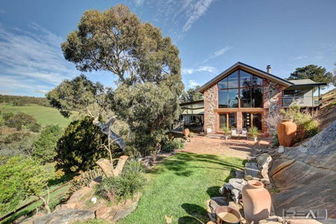 HighRoost Bed & Breakfast Accomodation - Rural Escape - Gold Coast 4U 0